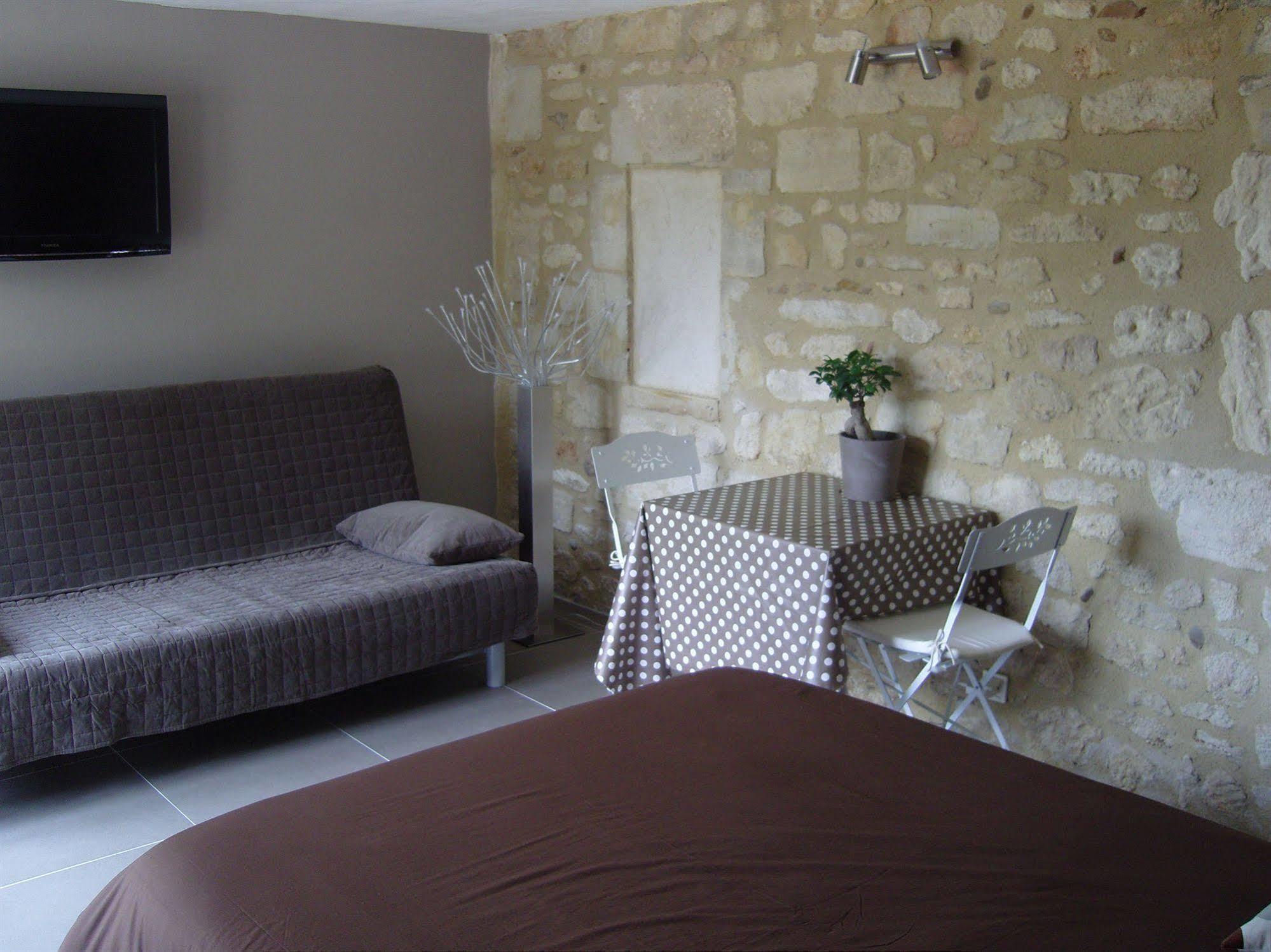 Mas Guiraud, Le Coquet Bed & Breakfast Beaucaire  Bagian luar foto