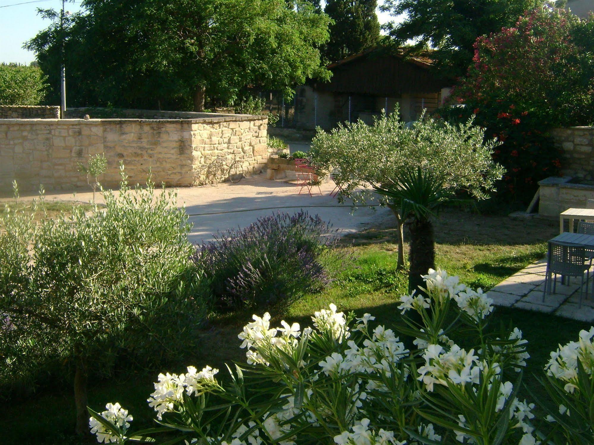 Mas Guiraud, Le Coquet Bed & Breakfast Beaucaire  Bagian luar foto