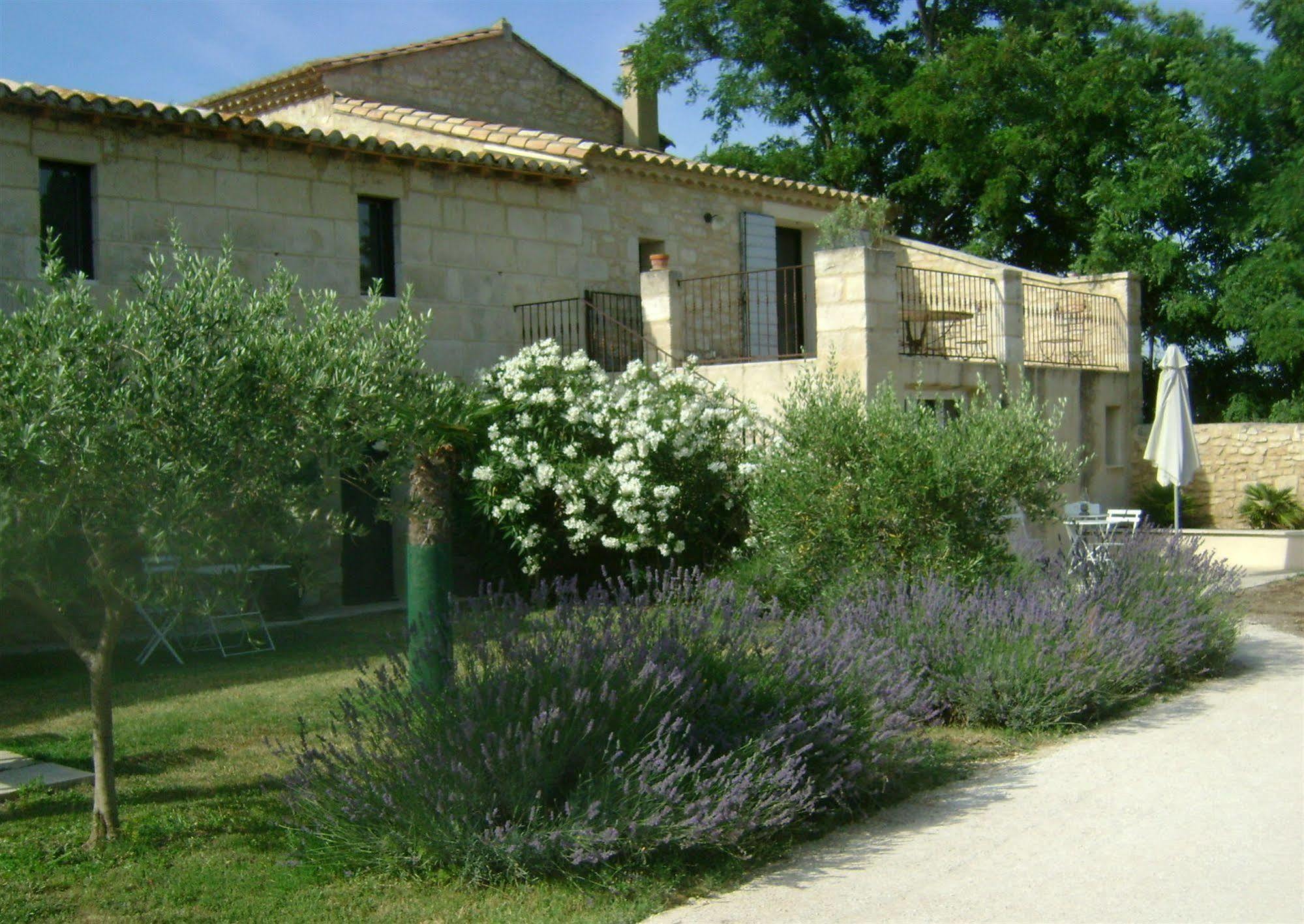 Mas Guiraud, Le Coquet Bed & Breakfast Beaucaire  Bagian luar foto