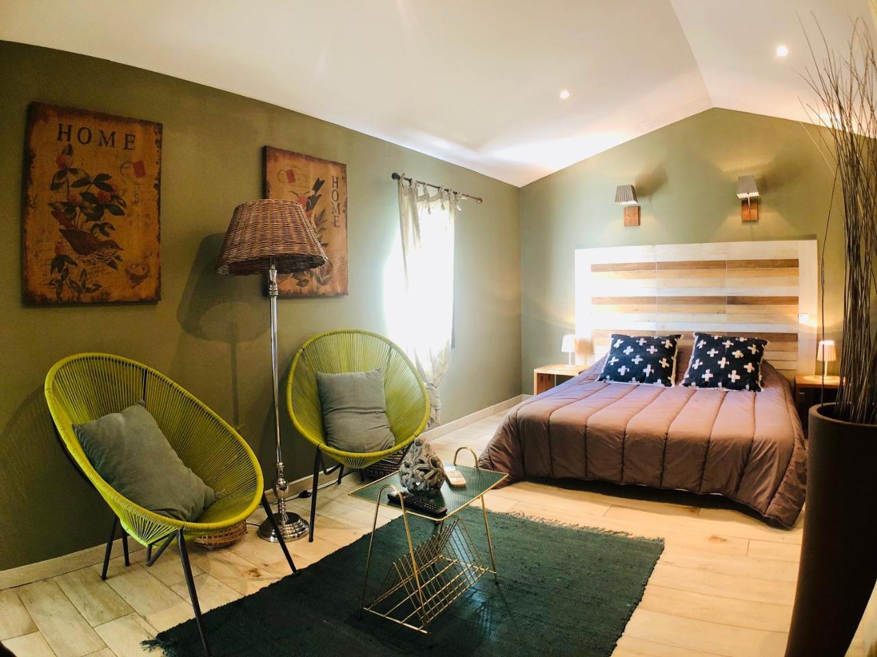 Mas Guiraud, Le Coquet Bed & Breakfast Beaucaire  Bagian luar foto